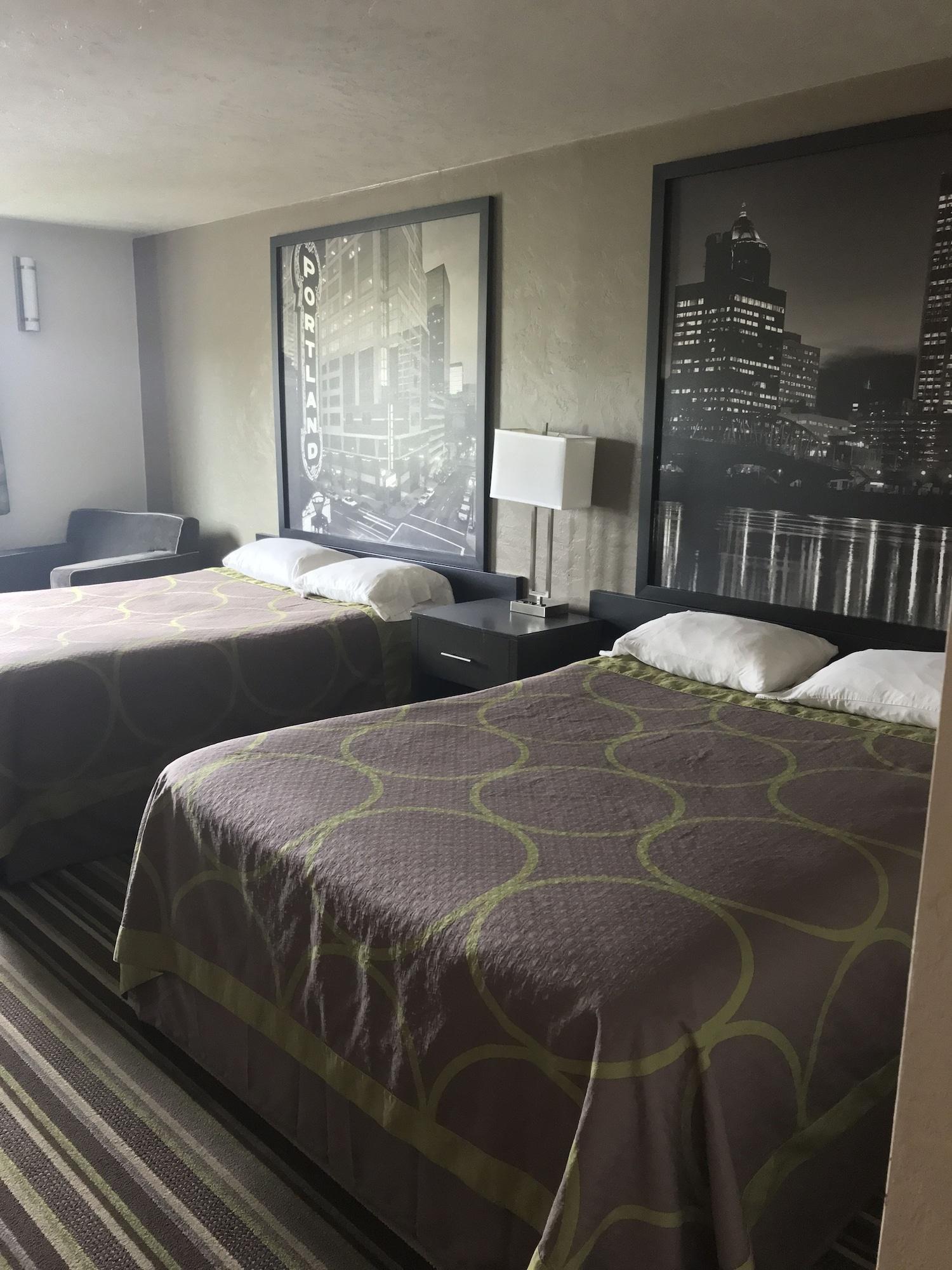 Super 8 By Wyndham Portland Airport Otel Dış mekan fotoğraf