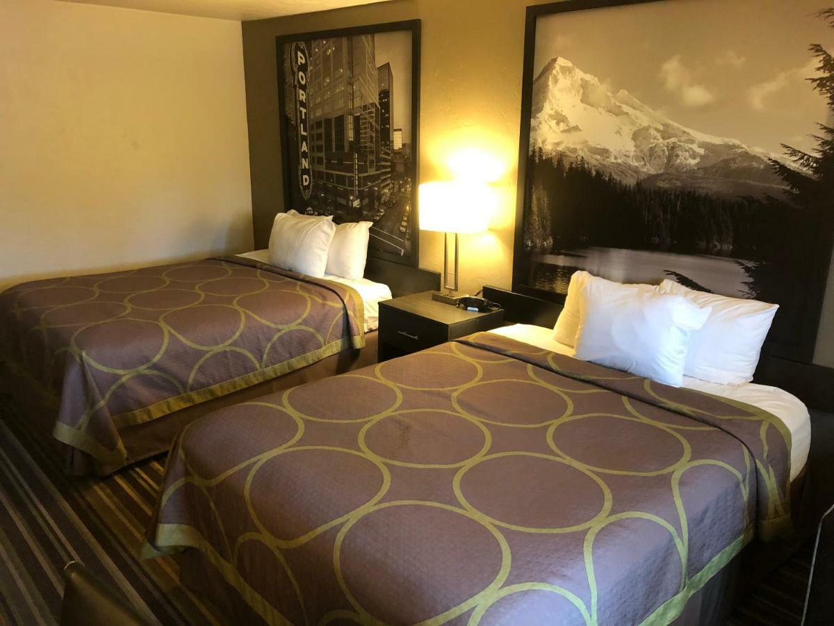 Super 8 By Wyndham Portland Airport Otel Dış mekan fotoğraf